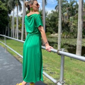 Elegant Green Off-Shoulder Dress